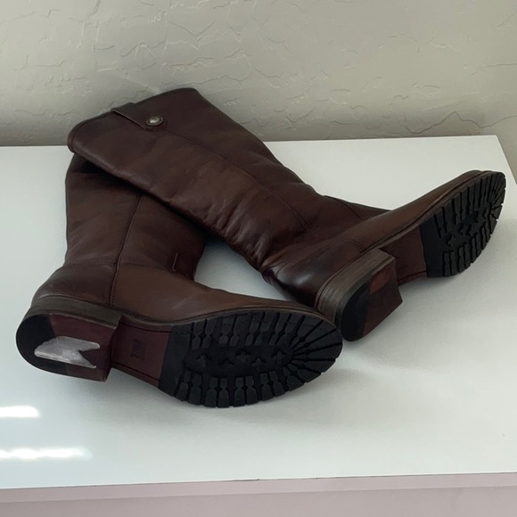 FRYE MELISSA BUTTON LUG TALL PULL ON BOOT in BROWN Sz 7 NWOT Msrp $358 - Picture 8 of 14